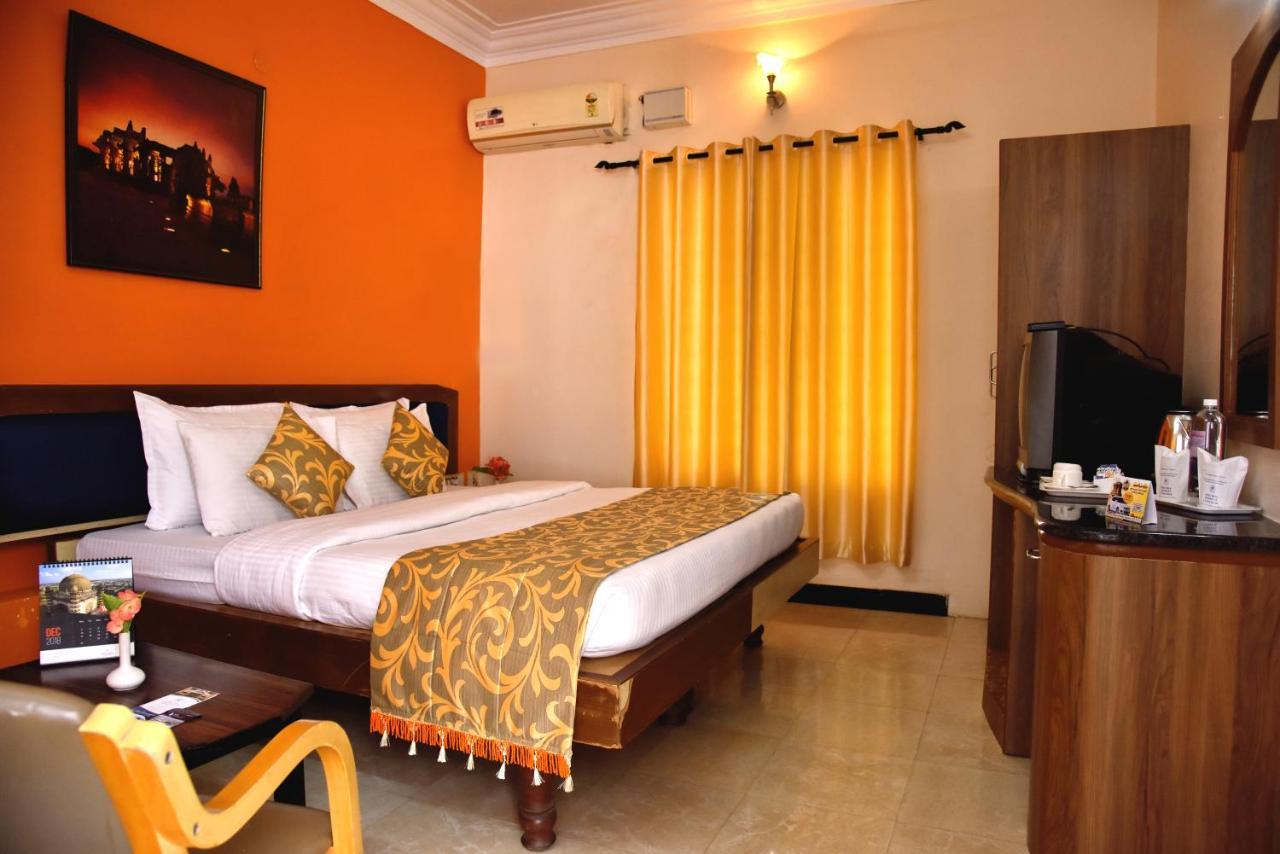 Kstdc Hotel Mayura Bhuvaneshwari Kamalapur Hampi Exterior foto